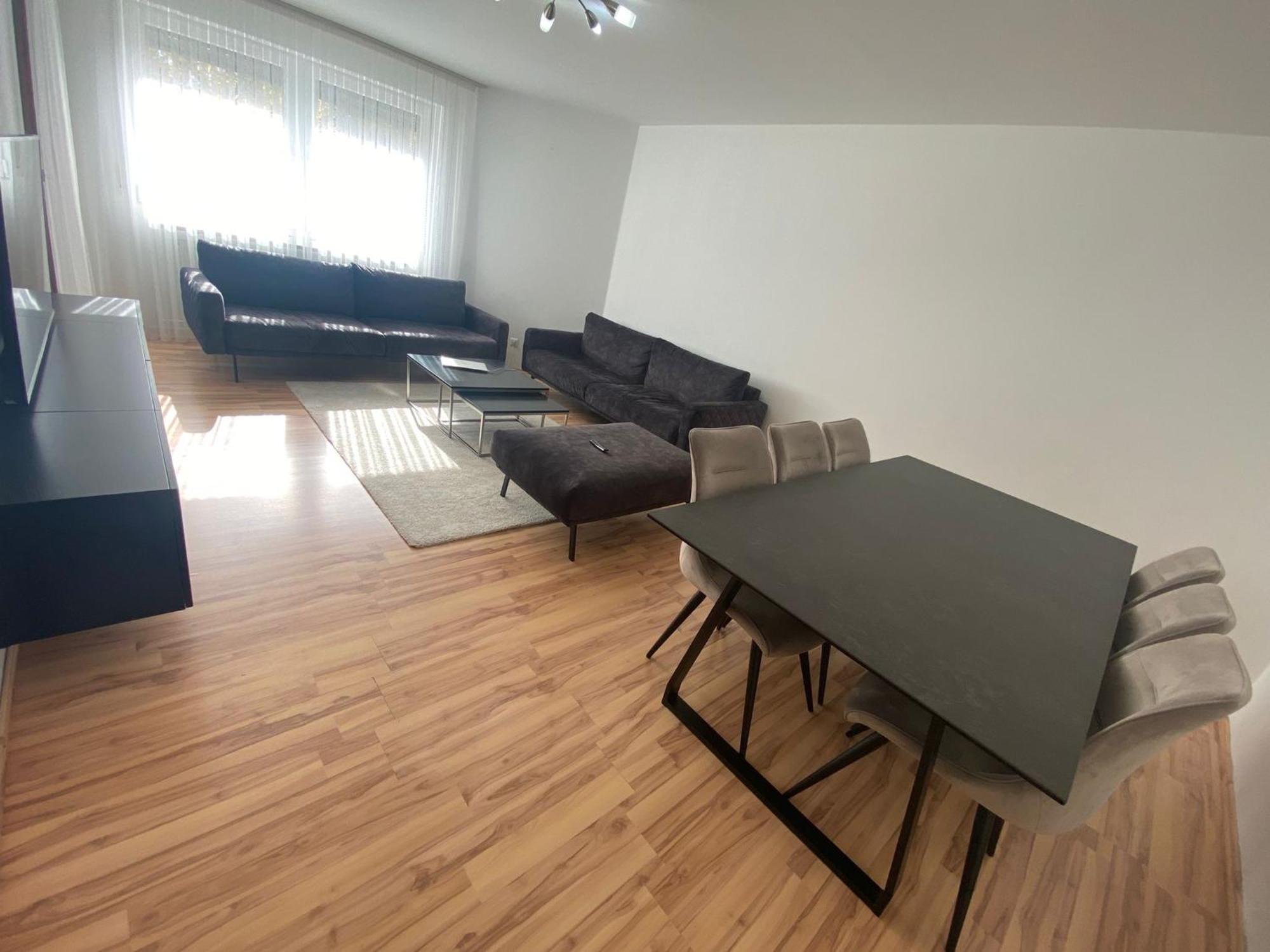 3 Zimmerwohnung Naehe Autobahn A8 เอาก์สเบิร์ก ภายนอก รูปภาพ